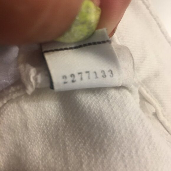 ROCK & REPUBLIC White Kiss Boot Cut Crop Raw Edge Hem Gold Buttons Jeans 28 - Picture 9 of 11